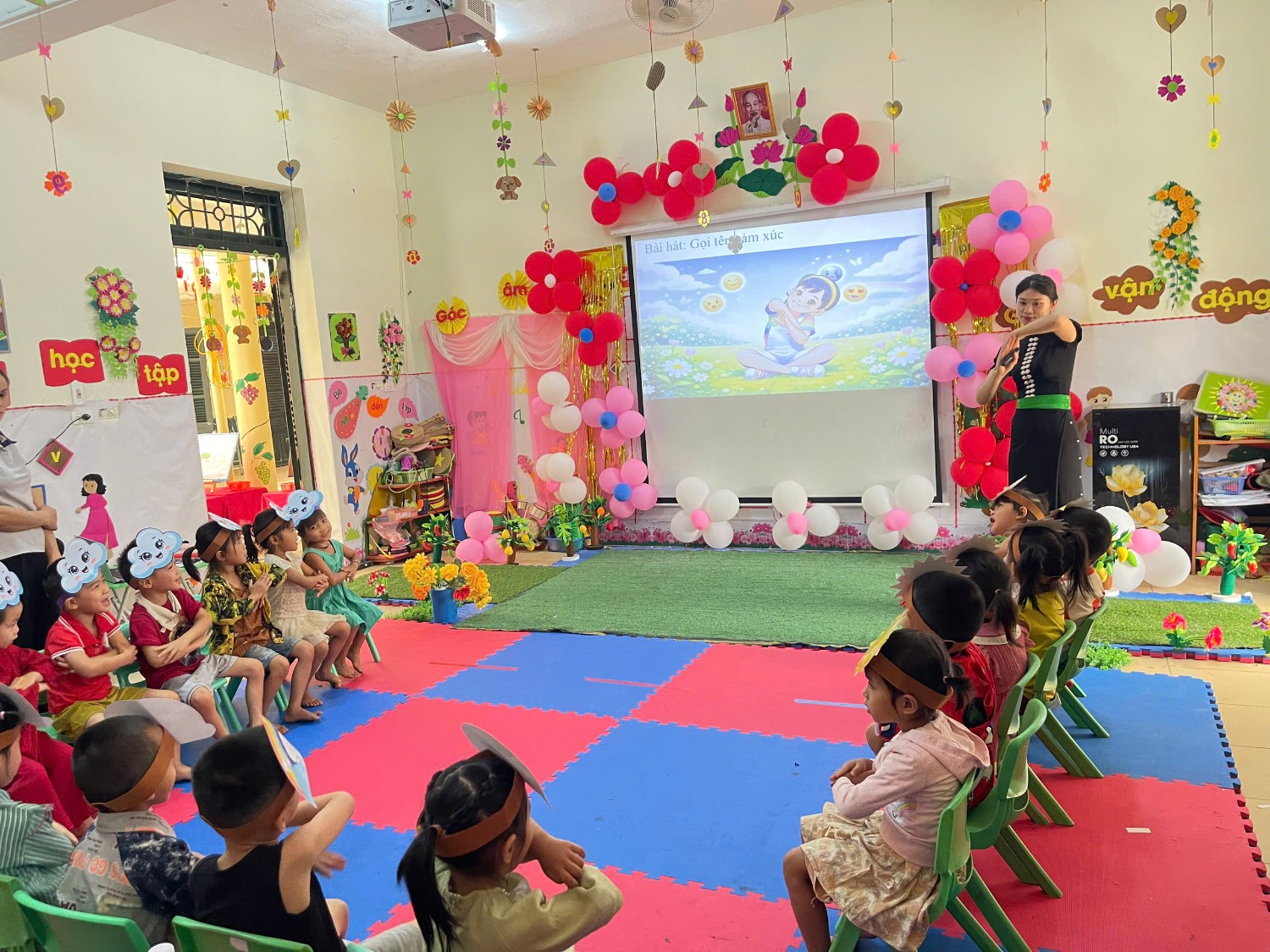 Thao giảng đợt 2 năm học 2025 - 2026